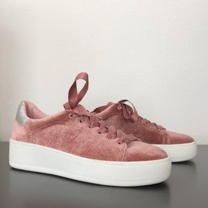 STEVEN by STEVE MADDEN velvet sneakers - Size 6.5